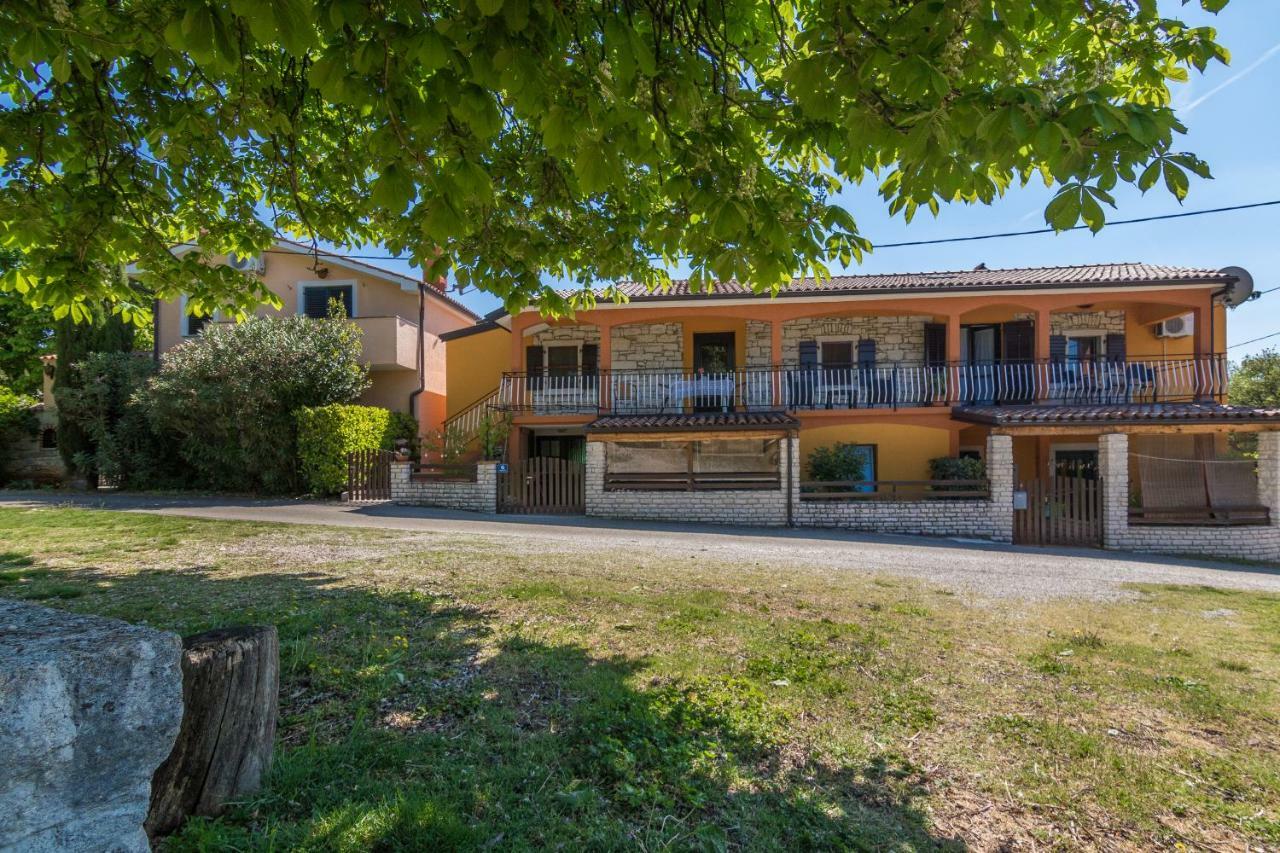 פורץ Apartmani Zikovic מראה חיצוני תמונה