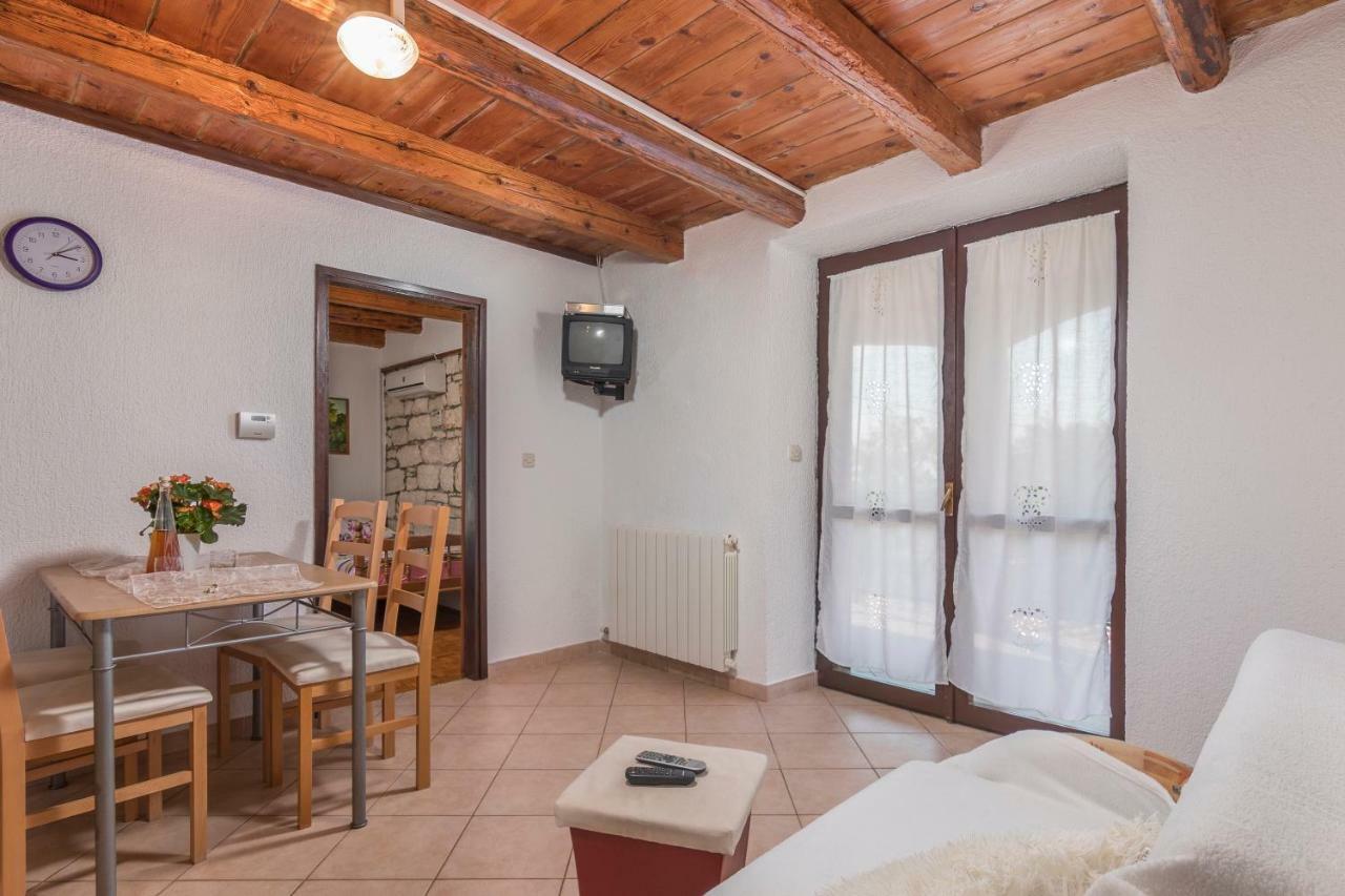 פורץ Apartmani Zikovic מראה חיצוני תמונה