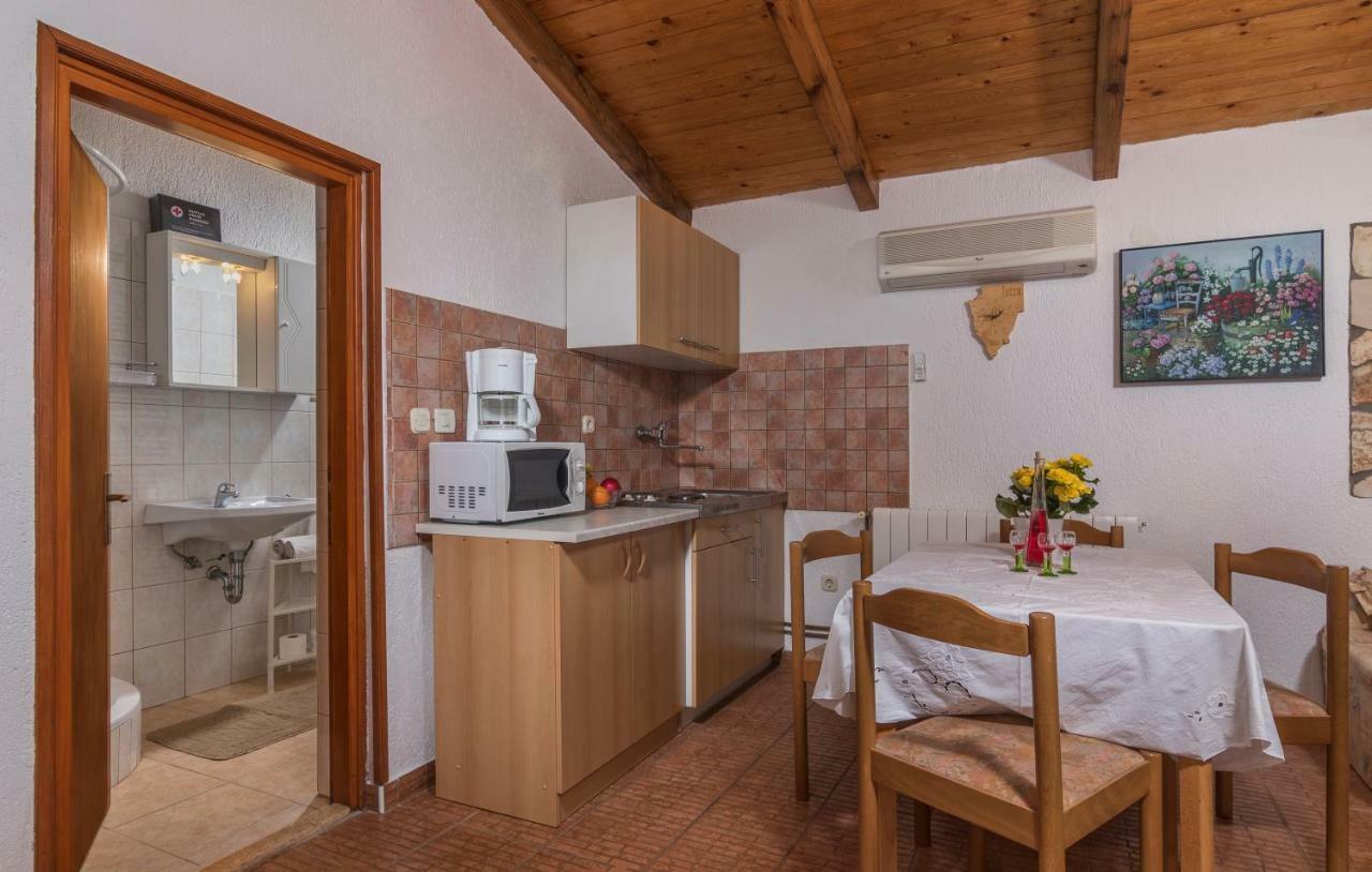 פורץ Apartmani Zikovic מראה חיצוני תמונה